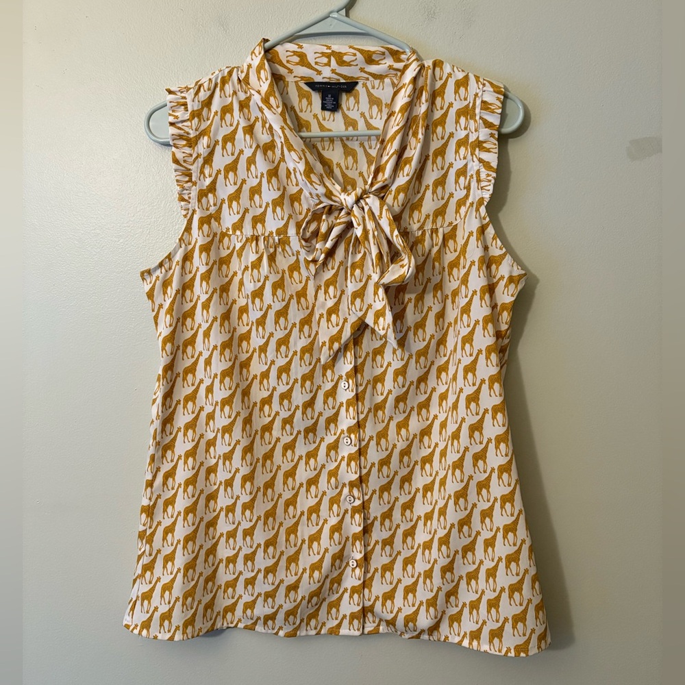 Tommy Hilfiger Sleeveless Giraffe Print Blouse, Size Medium Women’s